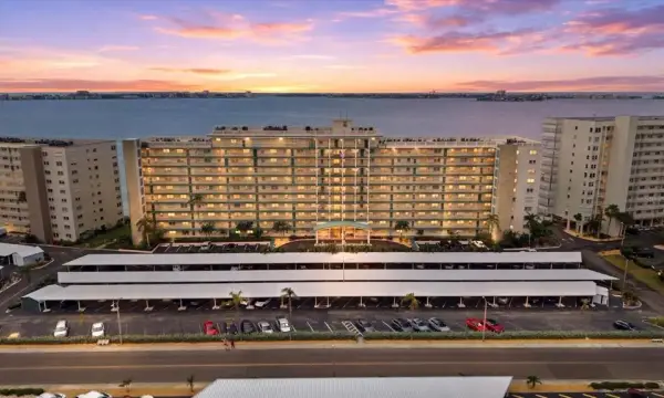 6020 Shore Boulevard S, Unit 1002, Gulfport, FL, 33707