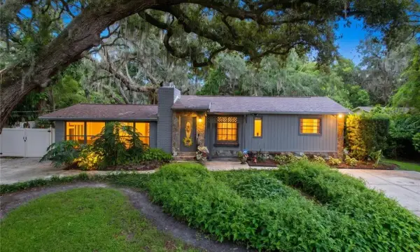11805 N 51st Street, Temple Terrace, FL, 33617