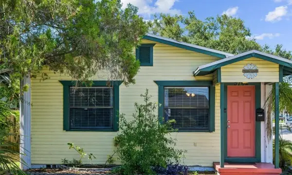 5762 2nd Avenue N, St Petersburg, FL, 33710