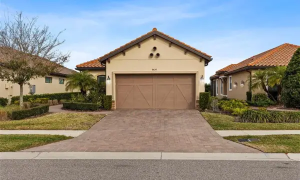 8424 Alberata Vista Drive, Tampa, FL, 33647