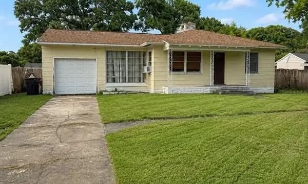 1370 Admiral Woodson Lane, Clearwater, FL, 33755