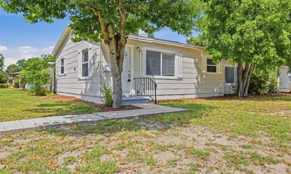 375 64th Street S, St Petersburg, FL, 33707