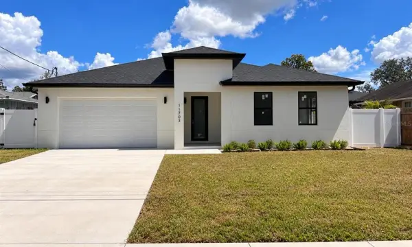 11703 Country Club Place, Tampa, FL, 33612