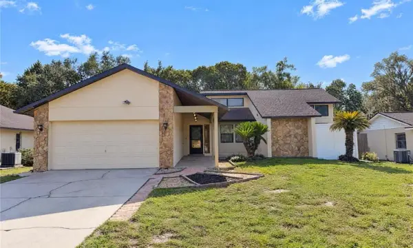 5201 Eagle Island Drive, Land O Lakes, FL, 34639