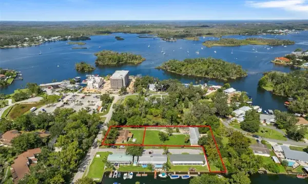 149 & 151 SE Paradise Point Road, Crystal River, FL, 34429