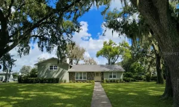 3102 Thonotosassa Road, Plant City, FL, 33565