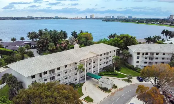 3635 Whitehall Drive, Unit 401, West Palm Beach, FL, 33401