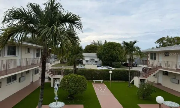 1710 Mckinley Street, Unit 16, Hollywood, FL, 33020