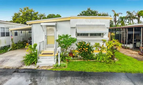 7490 46th Avenue N, Unit 101, St Petersburg, FL, 33709