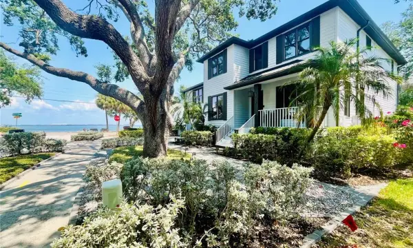 2802 Northpointe Lane, Tampa, FL, 33611
