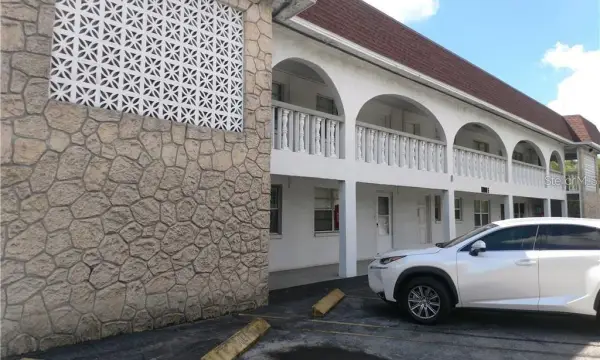 6062 22nd Avenue N, Unit 5, St Petersburg, FL, 33710