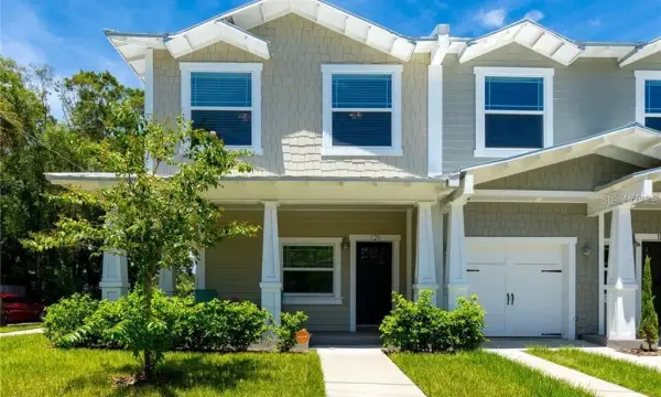 121 W Giddens Avenue, Tampa, FL, 33603
