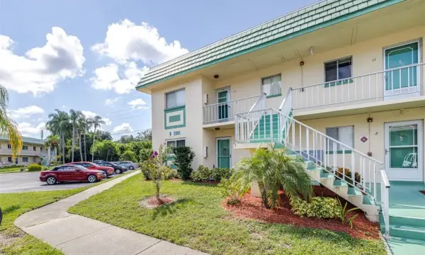 2001 Greenbriar Boulevard, Unit 1, Clearwater, FL, 33763