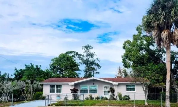 1010 Gulf Road, Tarpon Springs, FL, 34689