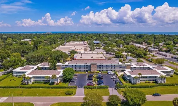 6100 12th Street S, Unit 221, St Petersburg, FL, 33705