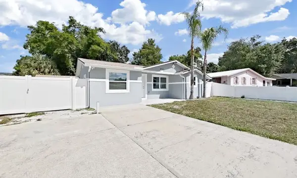8721 N River Forest Circle, Tampa, FL, 33604