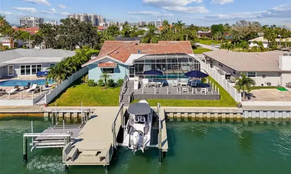 320 Belle Isle Avenue, Belleair Beach, FL, 33786