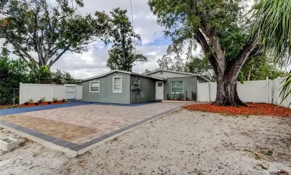 4532 Devonshire Road, Tampa, FL, 33634