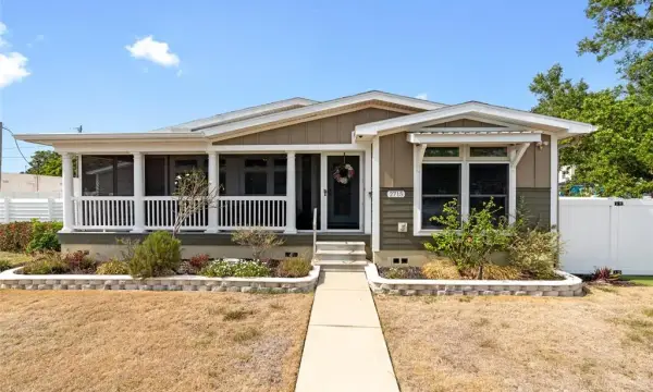 2715 9th Avenue N, St Petersburg, FL, 33713