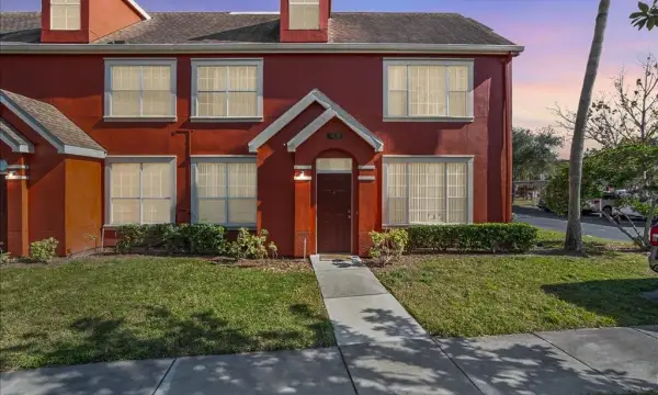9628 Lake Chase Island Way, Tampa, FL, 33626