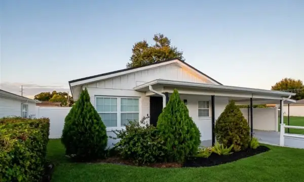 3321 W Palmetto Street, Tampa, FL, 33607