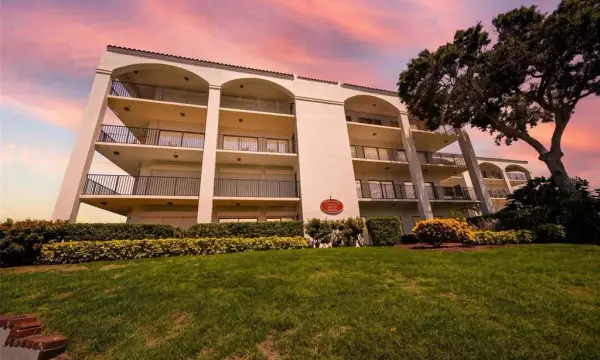 301 Mariner Drive, Unit 301, Tarpon Springs, FL, 34689