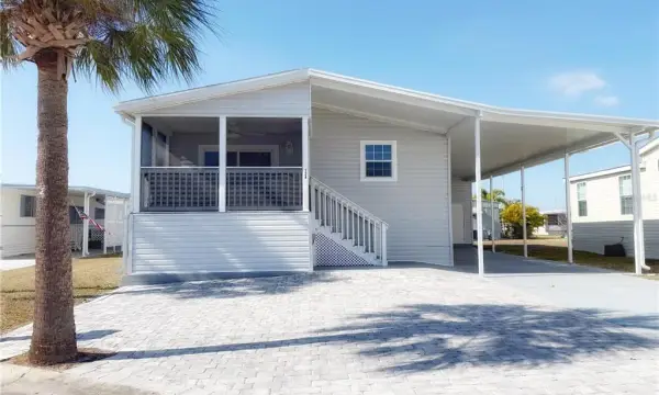 124 E Saint Annes Circle, Apollo Beach, FL, 33572