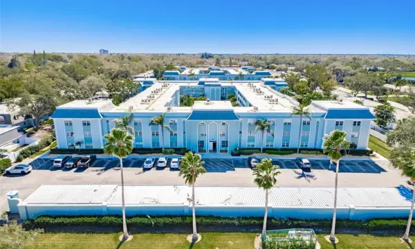701 Poinsettia Road, Unit 208, Belleair, FL, 33756