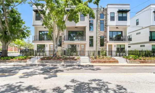 50 64th Street S, St Petersburg, FL, 33707