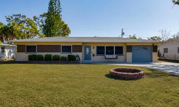 1901 Winchester Road N, St Petersburg, FL, 33710