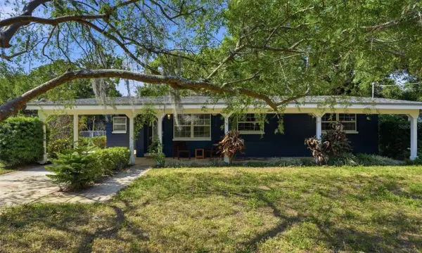 1708 Pond Lake Drive, Tampa, FL, 33612