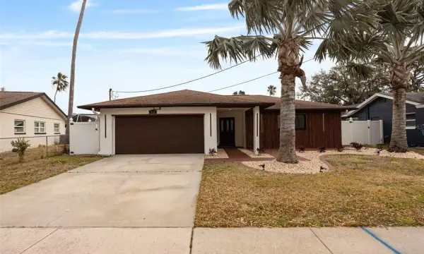 5921 Denver Street NE, St Petersburg, FL, 33703