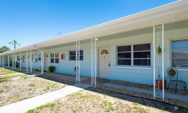 3775 59th Street N, Unit 2, St Petersburg, FL, 33710
