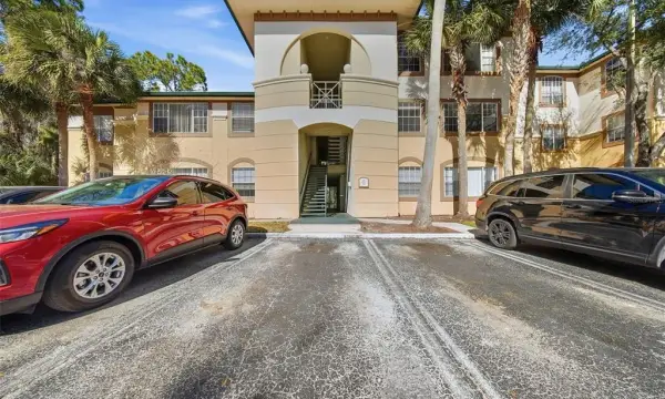 17114 Carrington Park Drive, Unit 201, Tampa, FL, 33647