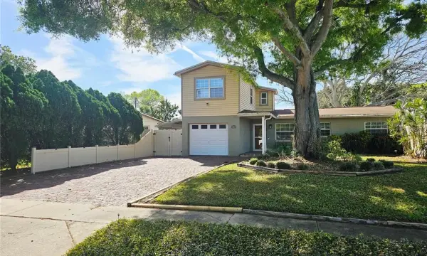 5564 N 63rd Way N, St Petersburg, FL, 33709