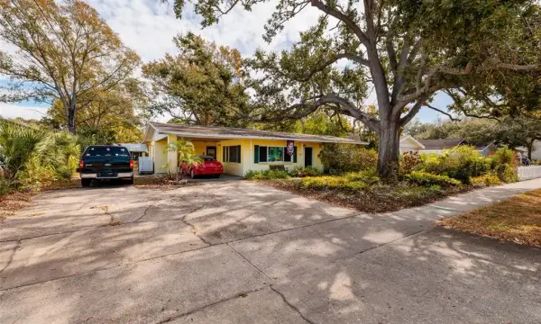 2306 S Lois Avenue, Tampa, FL, 33629