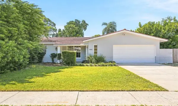1890 62nd Avenue S, St Petersburg, FL, 33712
