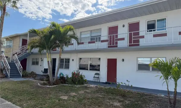 5850 18th Street N, Unit 16, St Petersburg, FL, 33714
