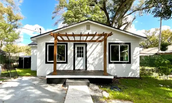 2102 E Caracas Street, Tampa, FL, 33610