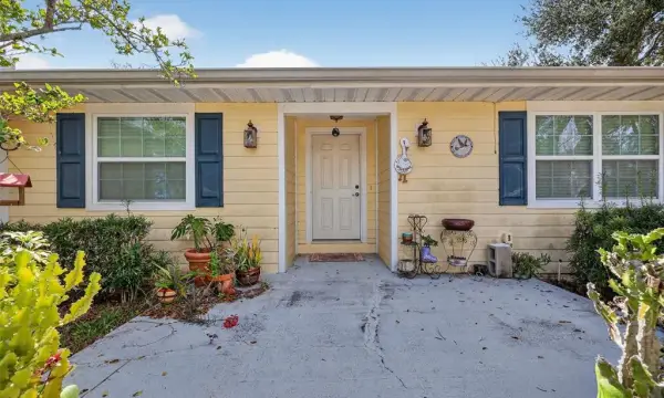10262 Memorial Highway, Tampa, FL, 33615