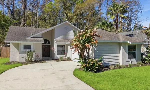 812 Crestridge Drive, Tarpon Springs, FL, 34688