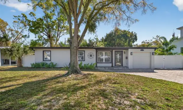 4420 Pompano Drive SE, St Petersburg, FL, 33705