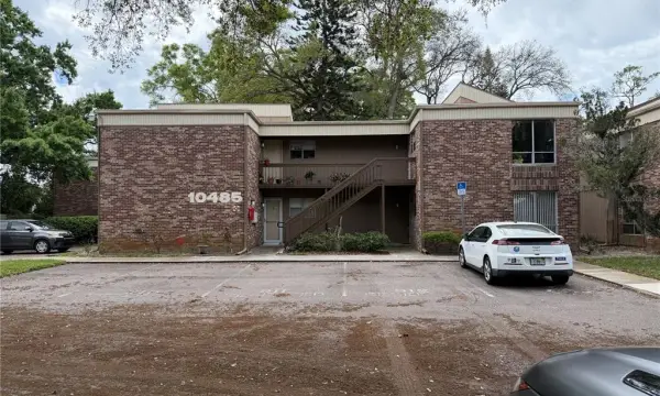 10485 Carrollbrook Circle, Unit 120, Tampa, FL, 33618