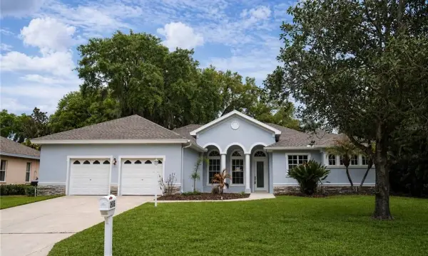 2906 Sutton Oaks Court, Plant City, FL, 33566