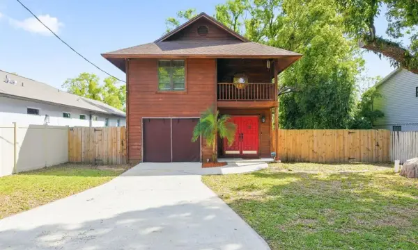 2204 Howard Lane, Tampa, FL, 33612