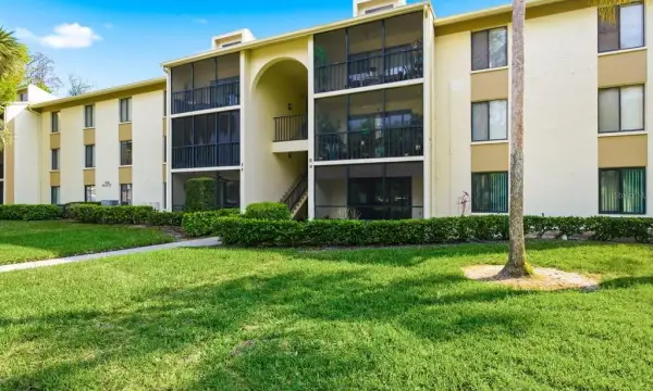 3134 Lake Pine Way, Unit H1, Tarpon Springs, FL, 34688