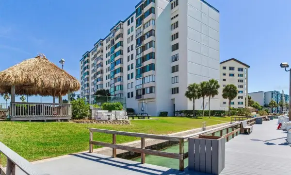 660 Island Way, Unit 202, Clearwater Beach, FL, 33767
