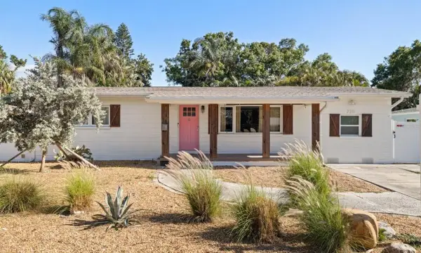 220 45th Avenue S, St Petersburg, FL, 33705