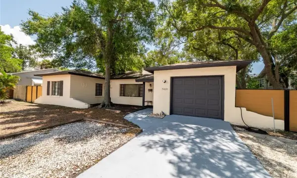 7410 5th Avenue N, St Petersburg, FL, 33710