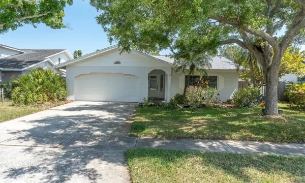5619 Denver Street NE, St Petersburg, FL, 33703